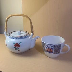 Japanese Teapot and Teacup - Wood Handle Porcelain Teapot with Teacup Set